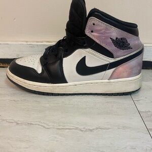 Jordan Women's Black and Pink High-Top Sneakers